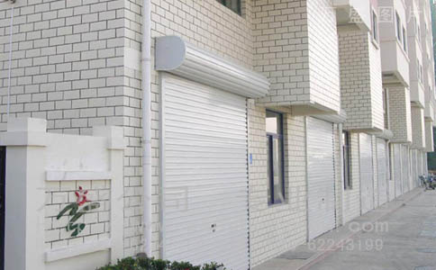 万盛无声快速卷帘门图片3