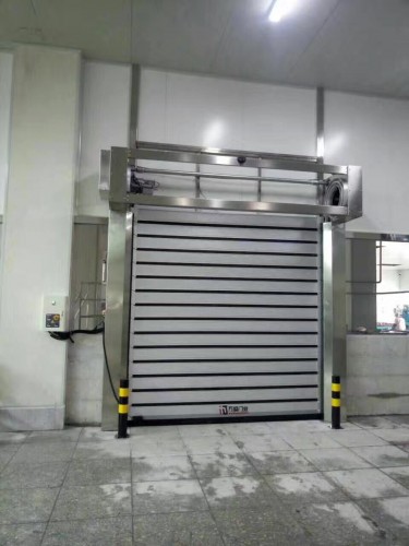 万盛硬质快速门